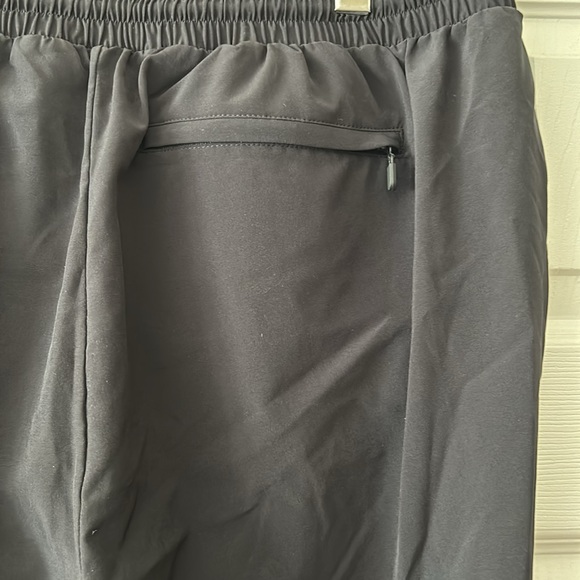 Athletic Capris - Picture 6 of 7